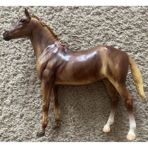 Vintage Breyer Brown Coat Tan Mane &‎ Tail White Snip Horse Figure